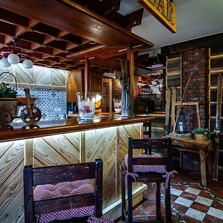 Aparthotel Pod Nosalem-3